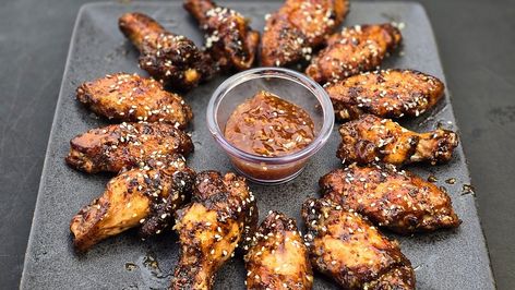 Honey Chili Oil Chicken Wings Chili Oil Chicken, Wings At Home, Pellet Grill Accessories, Smoked Wings, Grilling Guide, Grilled Roast, Seafood Bake, Baked Roast, Baked Vegetables