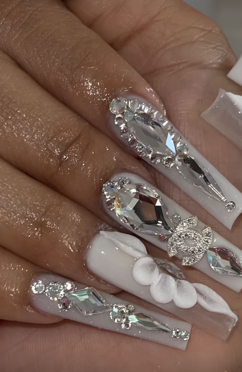 Big Gems On Nails, White Extravagant Nails, Dramatic Long Nails, Baddie Wedding Nails, Dramatic Nails Acrylic Long, Grey Bling Nails, Silver Rhinestone Nails, Dramatic Nails Acrylic, Dramatic Nails Designs