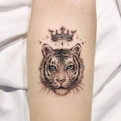 Beautiful tiger with crown tattoo Tiger Tattoo Thigh, Crown Tattoos For Women, Tiger Eyes Tattoo, Tiger Face Tattoo, Petit Tattoo, Crown Tattoo Design, Hand Tattoos For Girls, Lion Head Tattoos, Tiger Tattoo Design