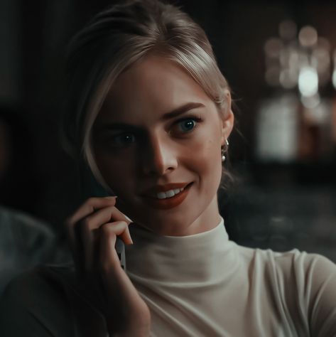 Samara Weaving Scream, Scream 6 Icons, Babysitter Movie, Scream Icons, Diana Sisters, Agnes Grey, Scream Characters, Scream Vi, Emma Marie