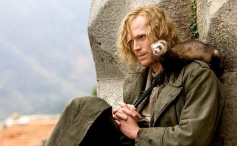 Just ignore the weasel on his shoulder, and you have Audux! Dustfinger Inkheart, Inkheart Aesthetic, Inkheart Movie, Dominion Michael, A Ferret, Post Insta, Paul Bettany, Creeped Out, Childhood Movies