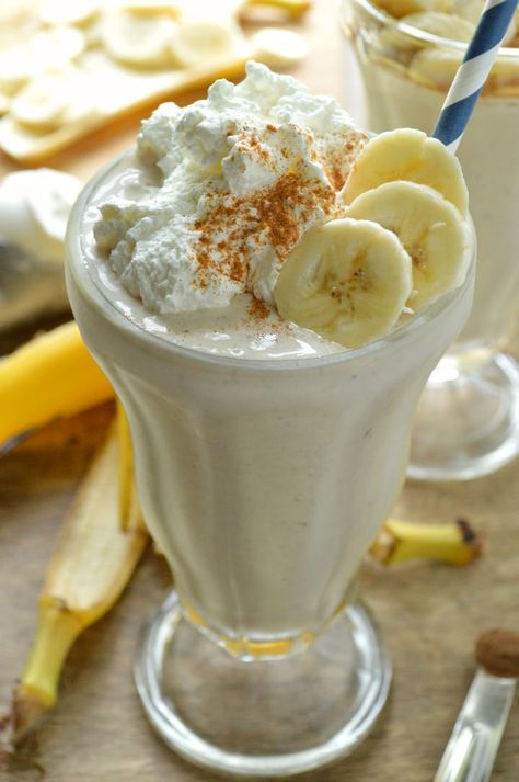 Bananas Foster Milkshakes Recipe Banana Milkshake, Bananas Foster, Milkshake Recipes, Julia Child, Classic Desserts, A Banana, Smoothie Shakes, Shake Recipes, Milkshakes