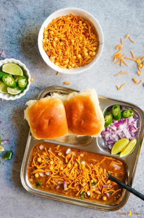 Misal pav is a popular Maharashtrian breakfast recipe. One of the tastiest as well as a healthy Indian snacks that fulfils the heart and stomach of any food lover. #food #tasty #misalpav #delicious #maharashtra Vegetarian Recipes For Diabetics, Recipes For Diabetics Type 2, Misal Pav, Cozy Recipes, Recipes For Diabetics, Indian Vegetarian Recipes, Vegan Indian Recipes, Vegetarian Indian, Vegetarian Curry