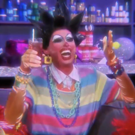 Gigi Goode, Crystal Method, Drag Queen Costumes, Best Drag Queens, Drag King, Paper Fashion, Love U Forever, Season 12, Drag Queens