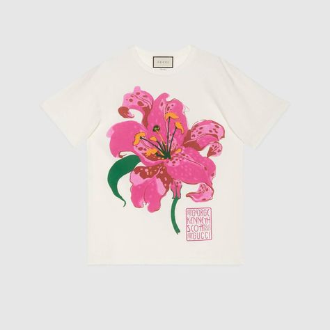 Shop the Ken Scott print cotton T-shirt in white at GUCCI.COM. Enjoy Free Shipping and Complimentary Gift Wrapping. Ken Scott, Gucci Shirt, Improve Soil Quality, Gucci Women, Gucci Mane, Floral Drawing, Single Flower, Pesticides, American Design