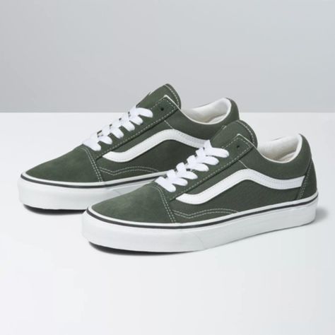 Vans Verdes, Olive Green Vans, Vans Aesthetic, Vans Shoes Women, Vans Vintage, Old School Vans, Green Vans, Van Color, Vans Outfit