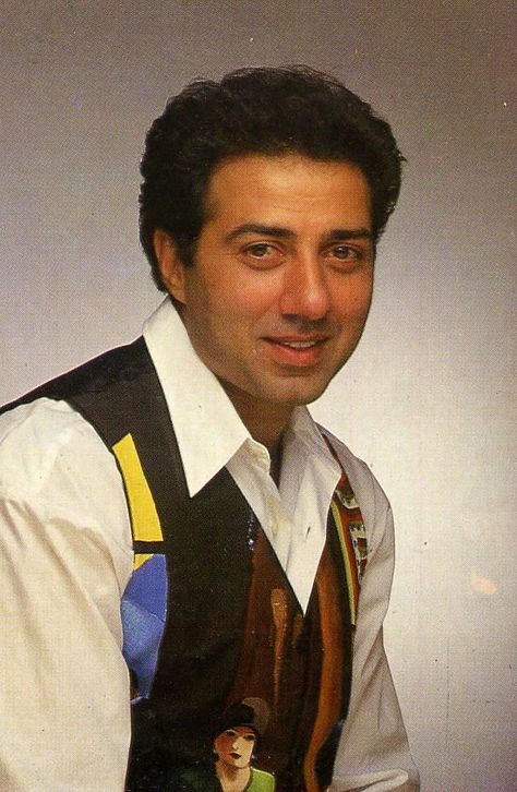 Your favorite film of Sunny Deol? For more pics click http://bit.ly/BD_RarePics Sunny Deol Photo, Actor Govinda, Glamour Clothing, 90s Bollywood Fashion, Sunny Deol, Bollywood Images, Bollywood Pictures, Bollywood Posters, Retro Bollywood