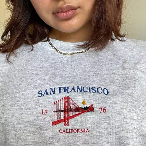 San Francisco Golden Gate Bridge Vintage Embroidered Unisex Gray Autumn Pullovers Long Sleeve Cotton Thick Casual Sweatshirts - AliExpress 200000345 Summer Y2k Outfits, Warm Outfit Ideas, Street Wear Jacket, San Francisco Sweatshirt, Outfit Cold Weather, Warm Outfit, Trendy Cardigans, Aesthetic Sweatshirt, Sweatshirt Aesthetic