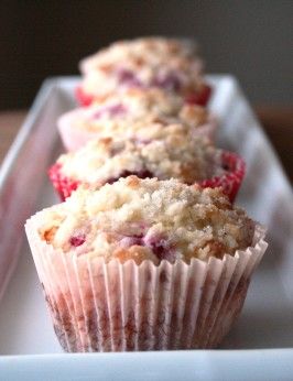 Mimi's Raspberry and Lemon Muffins With Streusel Topping Sour Cream Coffee Cake Muffins, Raspberry Coffee Cake, Streusel Topping Recipe, Muffins With Streusel Topping, Lemon Cranberry, Raspberry Coffee Cakes, Raspberry Coffee, Seed Muffins, Coffee Cake Muffins