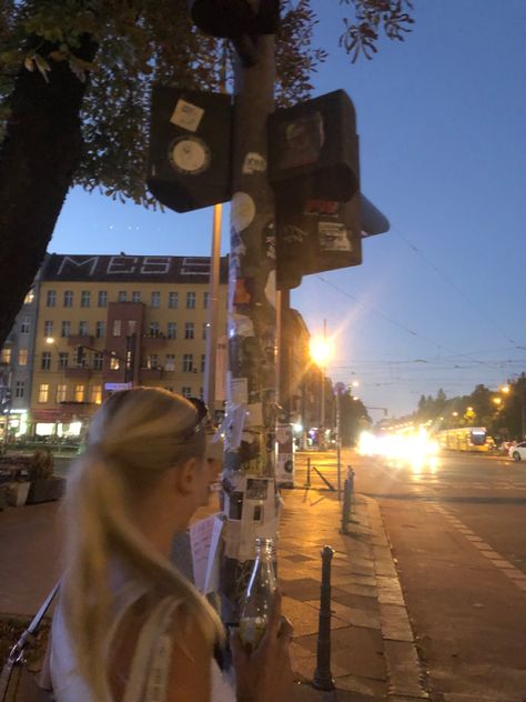 Berlin Aesthetic Girl, Berlin Aesthetic Night, Berlin City Aesthetic, City Aesthetic Night, Berlin Summer, Berlin Club, Berlin Aesthetic, Insta Aesthetic, Night Friends