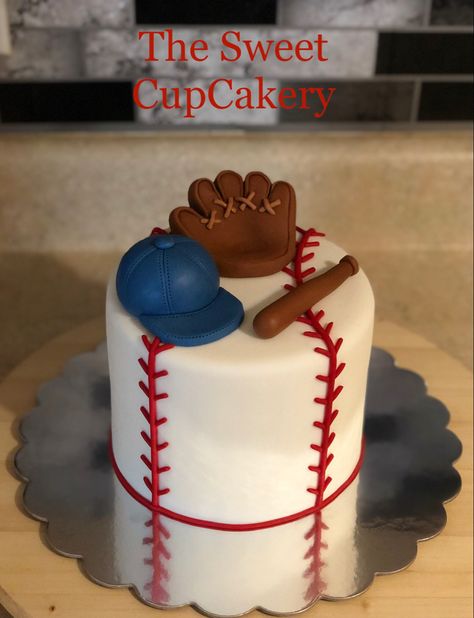 Small Baseball Cake, Baseball Birthday Cakes For Boys, Baseball Cakes For Boys, Baseball Cakes For Boys Birthdays, Birthday Cake Baseball, Baseball Cake Ideas, Baseball Theme Cake, Baseball Themed Cake, Baseball Theme Cakes