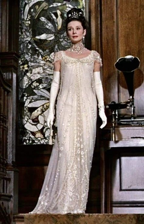 My Fair Lady Dress, Audrey Hepburn Givenchy, Audrey Hepburn Pictures, Coronation Gown, Interesting Fashion, Audrey Hepburn Photos, Regency Era Fashion, My Fair Lady, Fair Lady