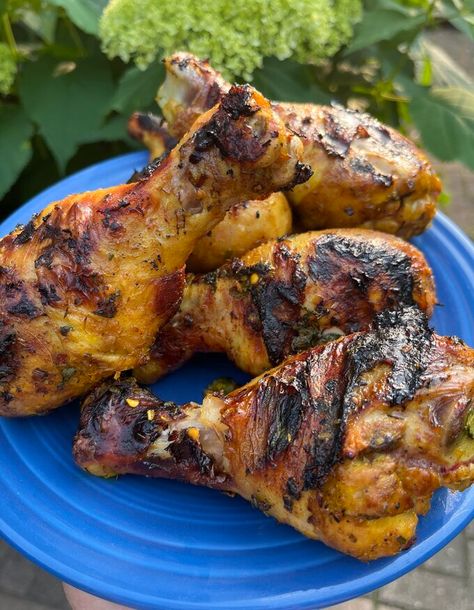 Grilled Thai Lemongrass Chicken Drumsticks Recipe - Recipezazz.com Thai Lemongrass Chicken, Orange Ginger Chicken, Chicken Drumsticks Recipe, Grilled Chicken Legs, Drumsticks Recipe, Lemongrass Chicken, Garlic Chicken Wings, Chicken Drumstick Recipes, Drumstick Recipes