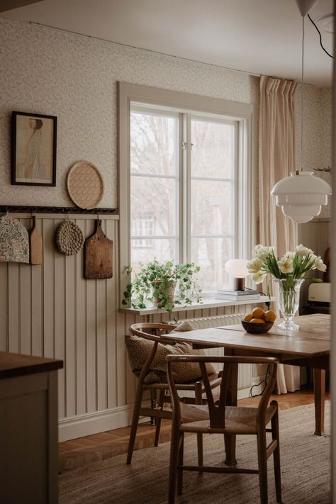 Cottagecore Home, Country Interior, Cottage Interiors, Antique Table, Country Home Decor, My New Room, Room Table, 인테리어 디자인, House Inspiration