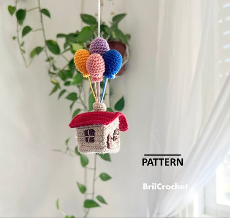 Crochet Balloon, House Crochet, Balloon House, Small Balloons, Mickey Balloons, Up Theme, Up Balloons, Crochet Home Decor, Fun Jewelry