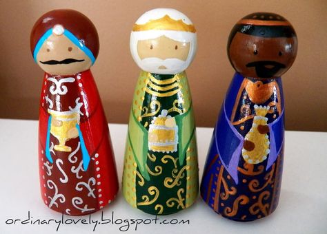 I finished my first ever peg doll painting project!  I've always admired the sweet little figures on Etsy and at craft fairs, and in fact w... Nativity Diy, Peg Doll Nativity, Nativity Peg Doll, 3 Wise Men, Diy Nativity, Wood Peg Dolls, Nativity Sets, Peg People, Clothespin Dolls