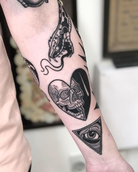 RACO on Instagram: “More full day black work please 🖤 Email me if Interested  racodesigns@gmail.com  Emails will be sorted tomorrow and Tuesday ✌️” 4 Tattoo, Inspiration Tattoos, Badass Tattoos, Aesthetic Tattoo, Tattoo Flash Art, Black Work, Dope Tattoos, Blackwork Tattoo, Piercing Tattoo