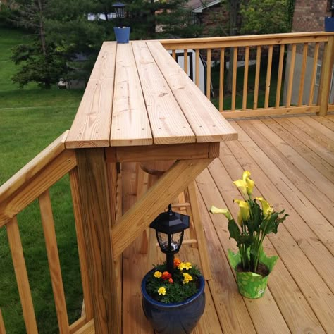 Ideas Terraza, Deck Bar, Deck Remodel, Patio Deck Designs, Wooden Deck, Mobile Home Porch, Deck Designs Backyard, Front Porch Christmas Decor Ideas, Porch Christmas Decor Ideas