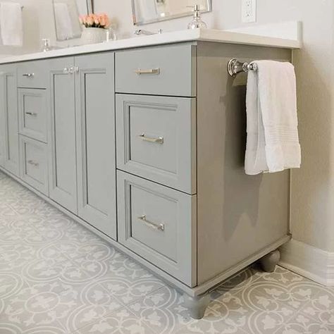 Greige cabinets - A beautiful greige color like Pratt and Lambert Ever Classic, used on this bathroom vanity. Other popular greige cabinet colors are Sherwin Williams Eider White, Sherwin Williams Repose Gray, Sears Dove Gray, and Benjamin Moore Kendall Charcoal. Bathroom Cabinet Colors, Grey Bathroom Cabinets, Paint Color Trends, Painting Bathroom Cabinets, Cabinets Painted, Cabinet Paint, Trending Paint Colors, Large Bathroom, Popular Paint Colors