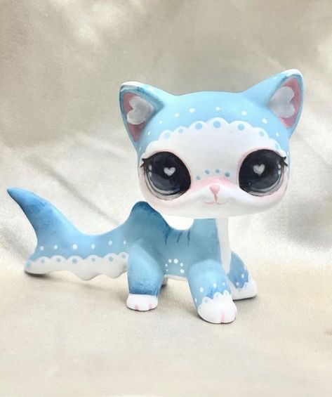 Closeup Pic, Lps Drawings, Shark Cat, Lps Popular, Lps Cats, Custom Lps, Lps Toys, Lps Pets, Me Irl