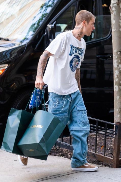 Estilo Vans, Justin Bieber Outfits, Justin Bieber Style, Working Out Outfits, Justin Beiber, Old Money Style, Y2k Streetwear, Todays Outfit, Neutral Fashion