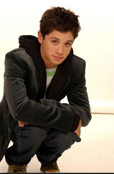 Well his real name is Raviv Ullman. | This Is What Phil Of The Future Is Up To Now Raviv Ullman, Ricky Ullman, Phil Of The Future, Old Disney Channel, Disney Channel Shows, Teen Magazine, Teen Boy, Nerd Girl, Old Disney