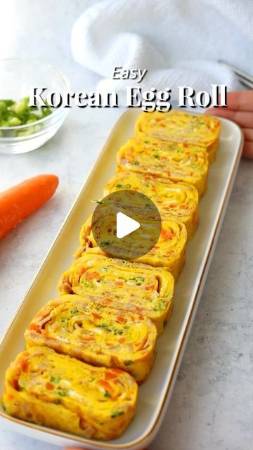 Quick Easy Breakfast Ideas For A Group, Breakfast Ideas Korean Style, Onion Omelette Recipe, Korean Rolled Omelet, Japanese Omelette Recipes, Omelette Recipe Videos, Korean Eggs Recipe, Breakfast Ideas Korean, Korean Breakfast Ideas