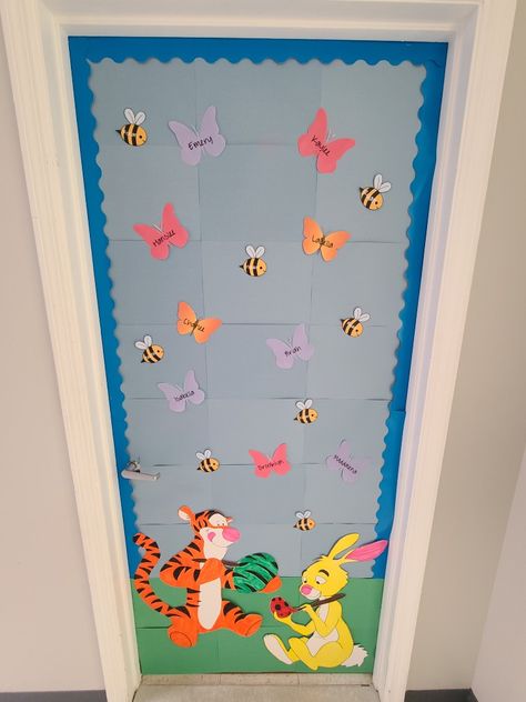 Winnie The Pooh Classroom Door, Winnie The Pooh Bulletin Board, Pooh Classroom Theme, Winnie The Pooh Classroom Theme, Design For Classroom, Work Room Decor, Easter Classroom Door, Door Decoration For Preschool, Preschool Door Decorations