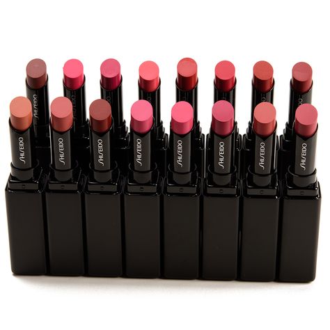 What are your tips & tricks for long-wearing lip color? Shiseido Lipstick, Mac Lipstick Swatches, Best Mac Lipstick, Gel Lipstick, Peach Lipstick, Lipstick Hacks, Beautiful Lipstick, Lipstick Tube, Natural Lipstick