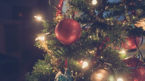 What is Boxing Day? And why is it on the day after Christmas? https://www.localmemphis.com/article/news/nation-world/boxing-day-december-26/507-43109d53-aa56-4b02-bf00-9a85f7138988 Boxing Day Meaning, What Is Boxing Day, The Day After Christmas, Human Energy, Day After Christmas, Healing Spirituality, Remembrance Gifts, Duchess Of Cornwall, Estate Planning