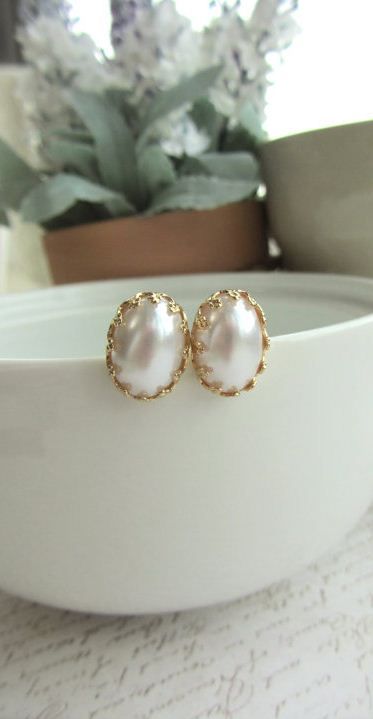 Gorgeous! Earrings With Price, Diamond Pendants Designs, Fancy Jewelry Necklace, Shoes Girl, Pearl Jewelry Design, Indian Jewellery Design Earrings, Pearl Jewelry Wedding, Gold Pendant Jewelry, Earring Designs