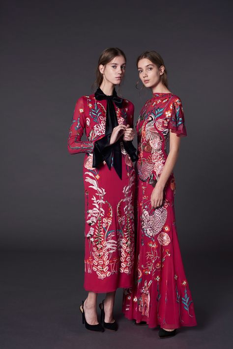 Temperley London - Pre-Fall 2017. ~ MOUTHWATERING❣️❣️❣️➕❣️ Temperley Dress, London Red, Red Dresses, Temperley London, Fall Collection, Fall 2017, Fashion 2017, Pre Fall, London Fashion