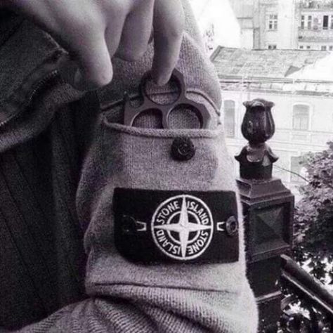 Stone Island Hooligan, Hooligan Clothing, Football Casual Clothing, Stone Island Hoodie, Casual Football, Ultra Casual, Western Outfits Men, Football Casuals, Casual Art