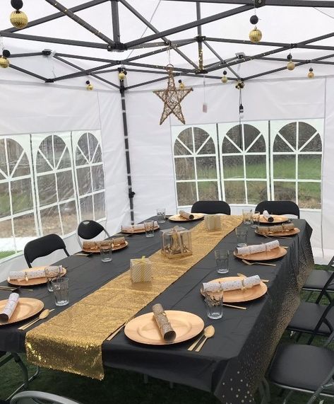 Delighted to be sent in this photograph showing one of our Bulhawk pop up gazebos being used to keep those Christmas dinner guests covered from the elements. Christmas Gazebo, Christmas Bbq, Pop Up Gazebo, Thanksgiving 2024, Dinner Guests, Dinner Guest, Party Tent, Christmas Dinner, Almond Nails