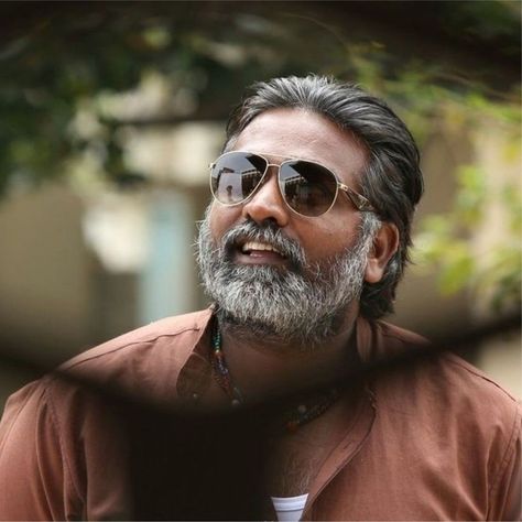 Vijay Sethupathi Vikram, Vijay Sethupathi Hd Wallpapers, Pubg Wallpapers, Skin Fade Hairstyle, Short Comb Over, Vikram Vedha, Older Men Haircuts, Actor Vijay, Vijay Sethupathi