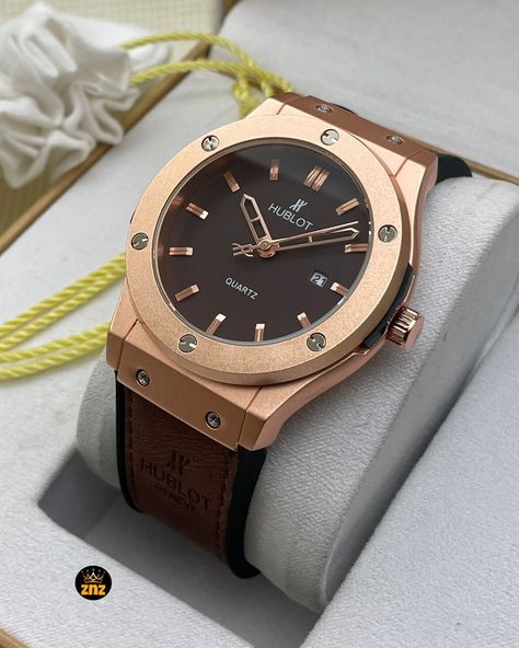 New price 750 free ship Mens hublot watch date working 👍👍👍👍👍👍👍👍 Hublot Watches Men, Hublot Classic, Hublot Watches, Expensive Jewelry Luxury, Jewelry Luxury, Expensive Jewelry, New Price, Watch Collection, Luxury Watches