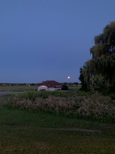 willow tree evening sunset moon house aesthetic moon photo blue hour bike ride creek stream night drive Blue Night Aesthetic, Bri Core, Blue Hour Aesthetic, Dark Hour, Moon House, Houses By The Beach, Sunset Photography Nature, Aesthetic Moon, See You Space Cowboy