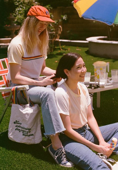 always keep friends that can french braid your hair near and dear #campNEIGHBORS #campcollection Camping Aesthetic, Shotting Photo, People Poses, Pose Ref, Poses References, Friend Poses, Braiding Hair, Friend Photoshoot, Art Refs