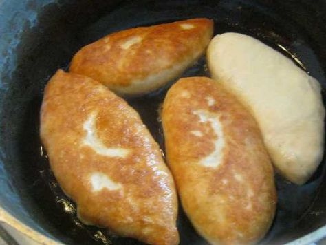 Fried Pies with Apricots - Boss Kitchen Apricot Fried Pies Recipe, Fried Pies Recipe, Apricot Pie, Fried Pies, Canned Biscuits, Dough Balls, Chicken Eggs, Simple Recipes, Beignets