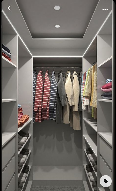 Small Walk In Wardrobe, Narrow Closet Design, Small Master Closet, Dressing Room Closet, Dream Closet Design, Walk In Closet Design, Closet Design Layout, Luxury Closets Design, Closet Renovation