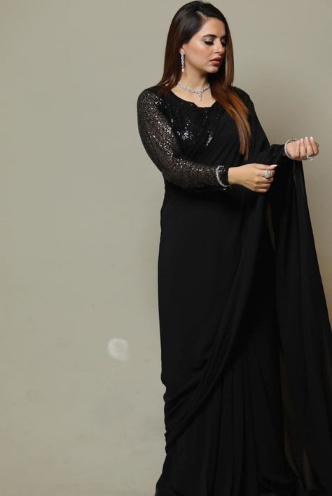 Sari Dress Black, Black Saree Designs, Black Sarees, Deeksha Seth, Nature Technology, Rajasthani Dress, Pakistani Women, Pakistani Women Dresses, Indian Sari Dress