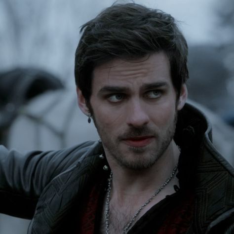 𝐎𝐧𝐜𝐞 𝐔𝐩𝐨𝐧 𝐀 𝐓𝐢𝐦𝐞 𝐬𝐞𝐚𝐬𝐨𝐧 𝟑. | #captainhook Hook Once Upon A Time, Captain Hook Ouat, After The Dark, Hook Ouat, Fit People, Once Upon A Dream, Fictional Character Crush, Time Icon, The Dark One