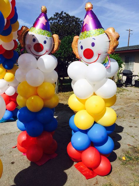 Circus Ideas Decoration, Circus Decorations Party, Circus Theme Party Balloons, Circus Theme Balloon Arch, Clown Theme Party, Clown Party Decorations, Carnaval Theme Party, Circus Theme Balloon Garland, Carnival Themed Balloon Arch