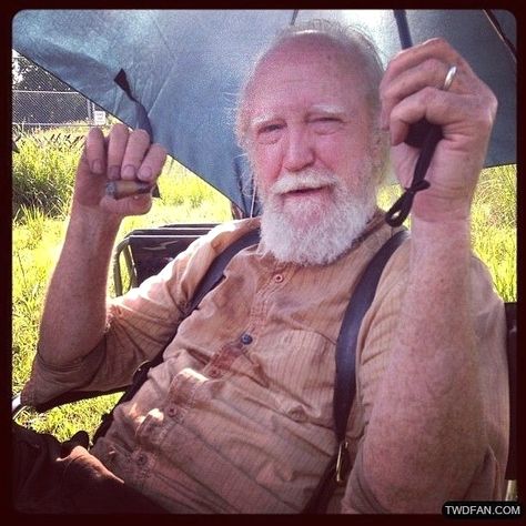 The Walking Dead on Instagram: “Daddy Hershel 😎 How long do you think you can survive the apocalypse? #thewalkingdead #twd #walkingdead "Awesome! 💖 Follow me…” Twd Shifting, Hershel Greene, Twd Memes, Twd Cast, Scott Wilson, Walking Dead Cast, Fear The Walking, Dead To Me, Daryl Dixon