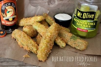 Beer Battered Fried Pickles! Pickle Spears Recipe, Beer Battered Fries, Pickle Spears, Beer Battered, Fried Pickles, Beer Batter, Party Food Appetizers, Fried Food, Om Nom