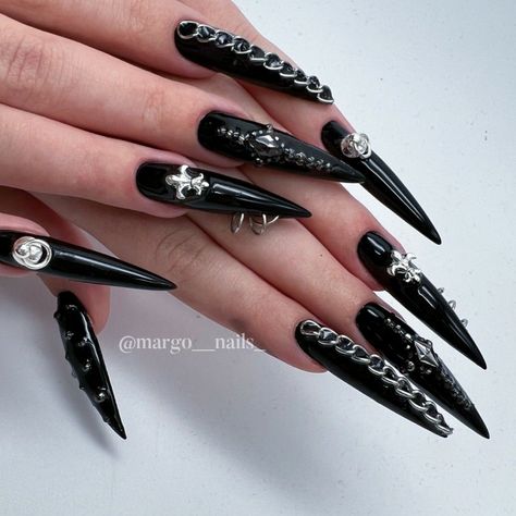 Glam Goth Acrylic Nails, Black Nails With Chain, Pierced Acrylic Nails, Black Chain Nails, Goth Charm Nails, Goth Nails With Charms, Goth Prom Nails, Nails With Piercing Charms, Glam Goth Nails