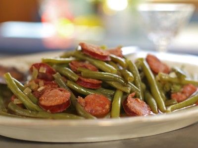 Doris Spacer's Portuguese Green Beans Linguica Recipes, Beans And Sausage, Cajun Cooking, Green Bean Recipes, Bariatric Recipes, Cajun Recipes, Cooking Channel, Portuguese Recipes, Top Recipes