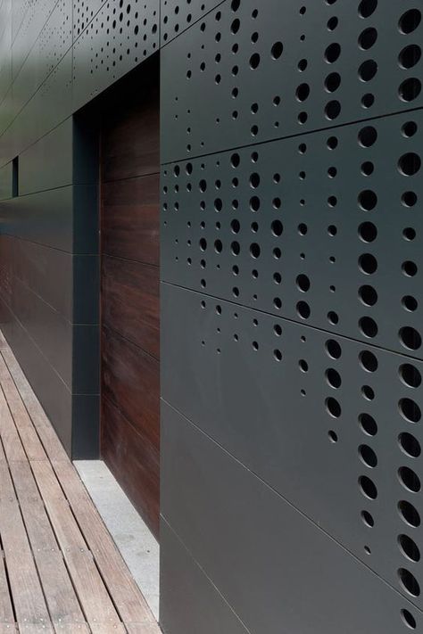 Exterior Wall Cladding, Metal Facade, Cladding Materials, Metal Cladding, Hal Decor, Perforated Metal, Exterior Cladding, Metal Panels, Restaurant Interior Design