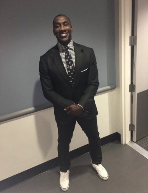 Sparkles And Champagne, Tuesday Outfit, Shannon Sharpe, Fit Checks, Poppin Bottles, Goofy Pictures, Silly Images, Funny Profile Pictures, Funny Reaction Pictures