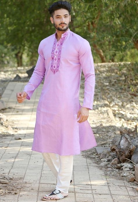 Light Purple Men's Kurta Set Panjabi Design, Outfit Ideaa, Mens Ethnic Wear, Mens Kurta Pajama, Kurta For Men, Gents Kurta, Designer Kurta, Bridal Party Outfit, Kurta Men